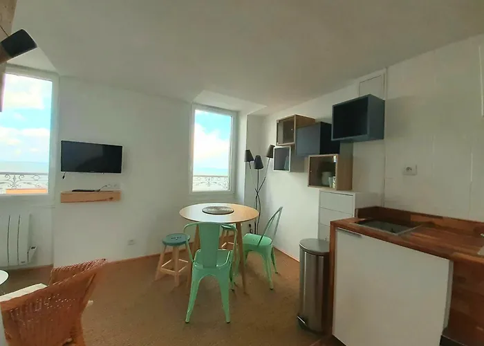 Luc And Sea Luc-sur-Mer